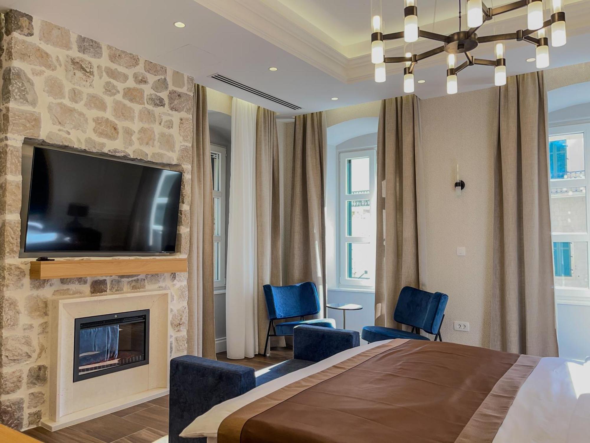 Hive Luxury Suites By Mn Property Kotor Kültér fotó